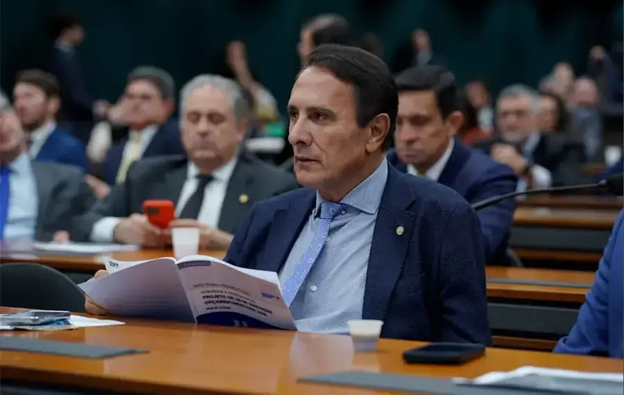 PL de Gaguim que pede atualização de dados das pessoas cadastradas como doadores de medula óssea é aprovado na Câmara