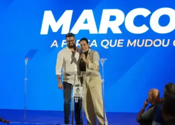 Cinthia Ribeiro e Eduardo Mantoan prestigiam lançamento da pré-candidatura de Perillo ao governo de Goiás