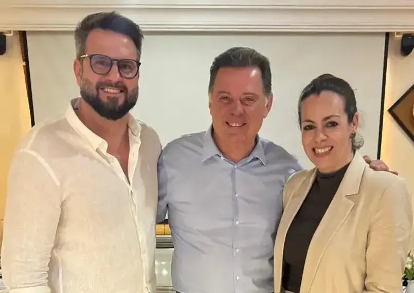 Cinthia Ribeiro e Eduardo Mantoan prestigiam lançamento da pré-candidatura de Perillo ao governo de Goiás