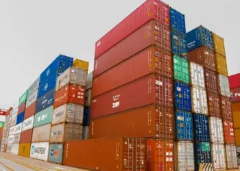 Balança comercial brasileira tem saldo positivo de US$ 6,1 bi em agosto