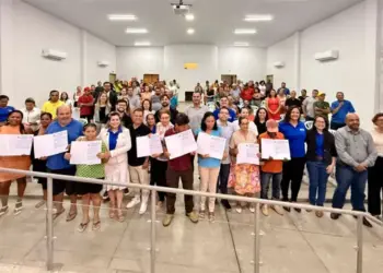 Famílias dos municípios de Piraquê e Guaraí são beneficiadas com 126 títulos de imóveis