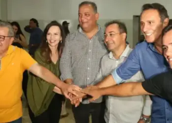 Inaugurações e apresentações de obras levam 73 prefeitos a Araguaína e mostram força da majoritária Dorinha, Gomes e Gaguim