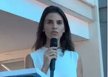 Presença de Gabriela Siqueira Campos em evento de Laurez gera especulações sobre aproximação de Eduardo