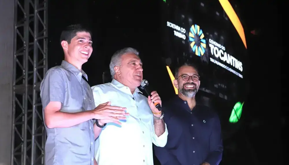 No Festival do Chambari, Laurez convida vice de Paraíso a assumir cargo no governo; prefeito Celso pede que governador faça gestão e pense o TO daqui a 20 anos