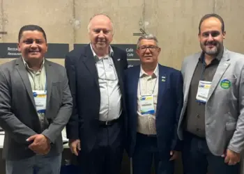 Big Jow e Marquinho negam agenda política em Brasília, mas Gaguim confirma encontro dos prefeitos com Gomes e Dorinha