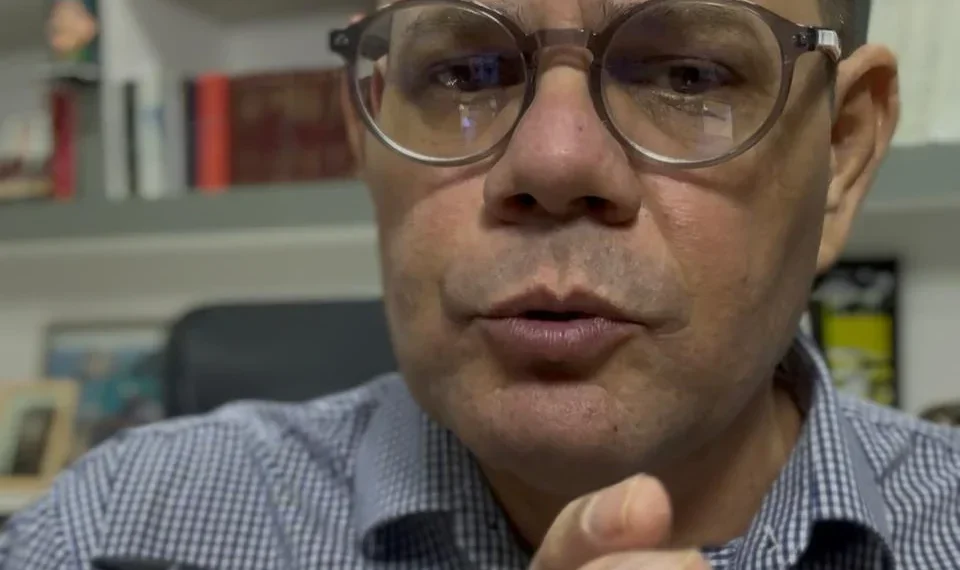 RESUMO | Votação de empréstimo mostra nova configuração da Aleto: 14 com Laurez, 7 com Wanderlei e 3 com Dorinha; na sessão, Amélio se posiciona favorável a Laurez