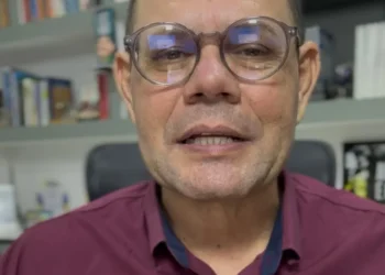 RESUMO | Motores do impeachment de Wanderlei foram ligados e defensores buscam 16 assinaturas; Amastha vai relatar com lupa na mão as contas de Cinthia