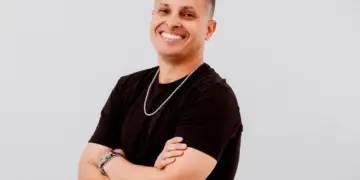 Com entrada gratuita, Youssef Carvalho lança primeiro livro de ficção científica em Paraíso do Tocantins 