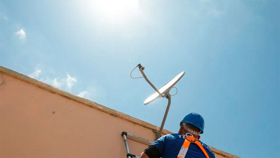 Moradores de 44 cidades do Tocantins podem solicitar instalação de parabólicas distribuídas pelo Ministério das Comunicações; confira as contempladas