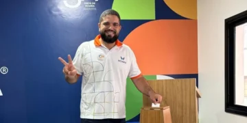 Roger Kuhn é aclamado presidente da Aciara em eleição com chapa única