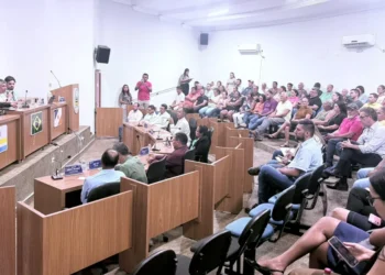 Após relatos de má qualidade da água em audiência pública, MPE vai apurar necessidade de firmar TAC ou acionar ATS na Justiça