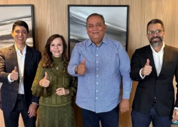 Na semana em que rejeitaram convite de Laurez para secretaria, Celso e Bira se encontram com Dorinha e Gomes e publicam foto nas redes sociais