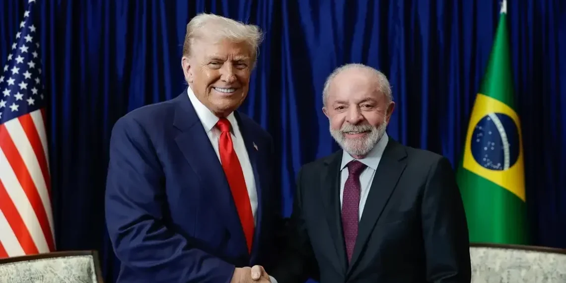 Após reunião com Lula, Trump autoriza negociações para rever tarifaço contra o Brasil