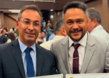 Prefeito Wagner nomeia cunhada do presidente da Câmara, Max Baroli, na Saúde de Araguaína; ato é recebido como aproximação entre os dois