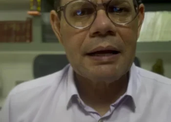 RESUMO | Advogado pode pedir destituição da mesa se Aleto não pautar impeachment de Wanderlei; pelas conexões, Estado ganha com Amastha à frente da Indústria e Comércio