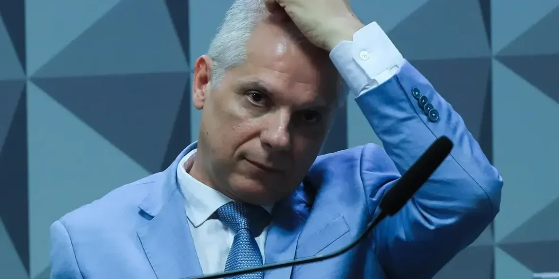 OPERAÇÃO SEM DESCONTO: PF prende Alessandro Stefanutto, ex-presidente do INSS