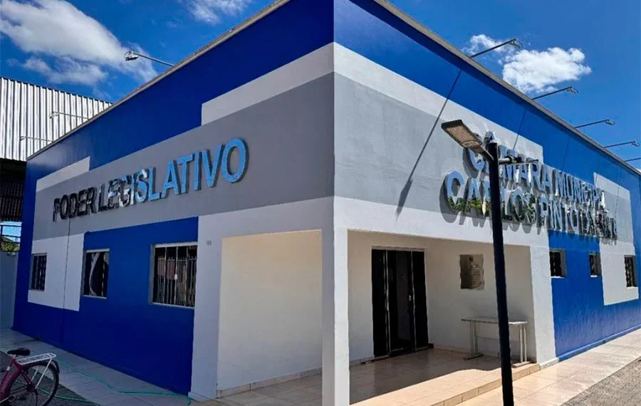 Câmara de Combinado cobra providências da BRK Ambiental após denúncias sobre qualidade da água distribuída no município