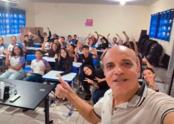 Secretaria da Educação orienta estudantes sobre a transição do ensino fundamental para o ensino médio; live disponível