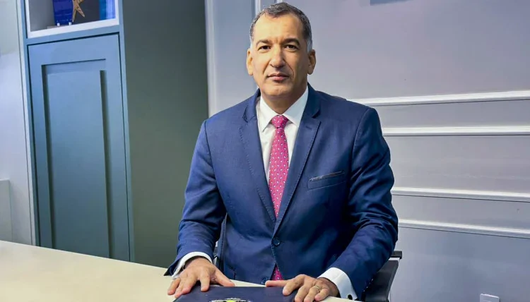 Seduc corta 1.127 contratos e 14 cargos comissionados para otimizar recursos; economia será de R$ 2,7 milhões mensais