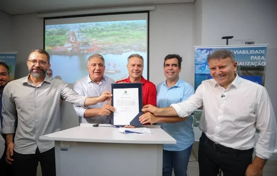 Ministro Renan e Ricardo Ayres anunciam federalização da TO-080, entre Palmas e Paraíso