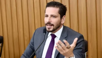 Olyntho Neto relata Orçamento do Estado pela 4ª vez seguida; projeção é de R$ 19,6 bilhões para 2026