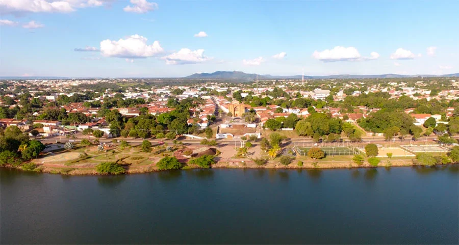 Prefeitura de Porto Nacional alerta sobre furtos de cabos da iluminação natalina: “A orientação é denunciar às forças de segurança”