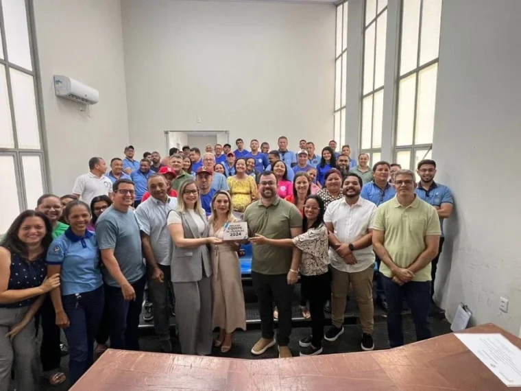 CCZ de Araguaína recebe prêmio de melhor equipe de endemias e melhor laboratório do norte do Tocantins