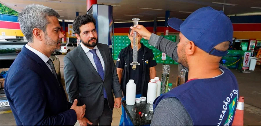 MPE integra força-tarefa nacional e fiscaliza 11 postos da Capital, para combater sonegação e fraudes em combustíveis