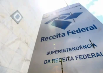 Receita nega taxação de transações financeiras a partir de R$ 5 mil