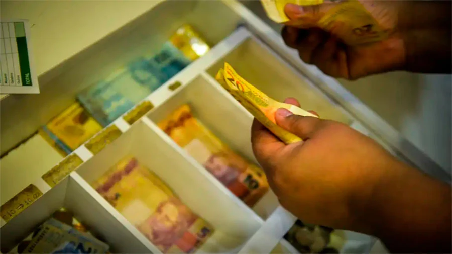 Caixa começa a pagar saldo do FGTS retido pelo saque-aniversário; veja quem tem direito e como receber os recursos