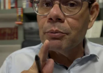 RESUMO | Ano começa com franco favoritismo de Dorinha ao governo e oposição tentando uma luz; no mundo, EUA abrem 2026 se dizendo “donos” da América Latina