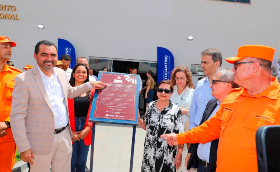 Com investimento de quase R$ 1 milhão, governador entrega centro de treinamento e reabilitação para Corpo de Bombeiros em Palmas