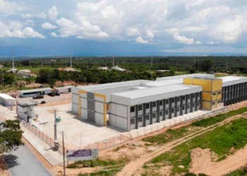 Com investimento de R$ 22 milhões, governador visita obras do campus da Unitins em Dianópolis e anuncia entrega para março deste ano
