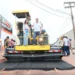 Acompanhado de Dorinha, Eduardo participa do início do recapeamento da Avenida Goiás, no setor Santa Bárbara