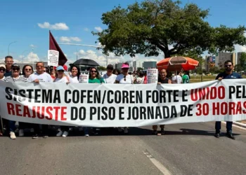 Em defesa do piso salarial, enfermeiros do Tocantins se mobilizam para Marcha em Brasília em apoio à PEC 19