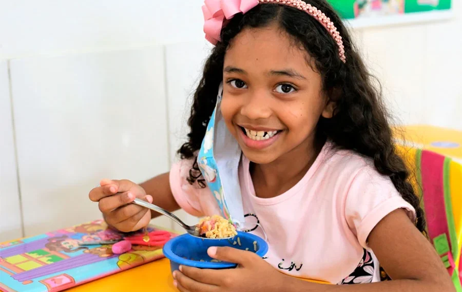 Com recurso de mais de R$ 1,9 mi, Prefeitura abre chamada pública para compra de produtos para merenda escolar de 2026 em Araguaína