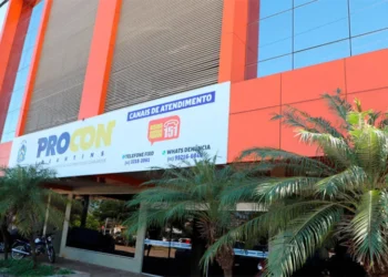 Procon divulga ranking das 10 empresas com maior número de reclamações no Estado; Claro aparece no topo da lista