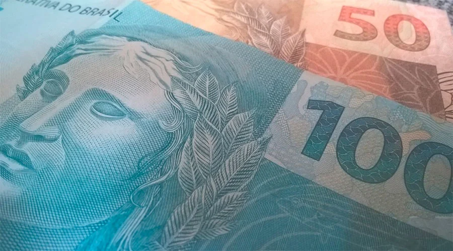 Defensoria Pública lembra que reajuste do salário mínimo é automático nos valores de pensões alimentícias