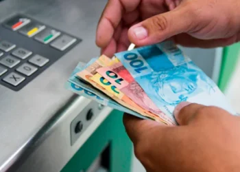 Com folha de janeiro de mais de R$ 13 milhões, Porto paga servidores nesta sexta-feira e atualiza piso salarial do magistério