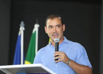 EM OFF | Wanderlei diz a Consórcio de Governadores que não renuncia; Amastha reclama que foi “retirado” da presidência do PSB e Cinthia se diz “incomodada” com “assédio” de Vicentinho ao PSDB