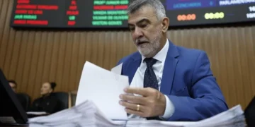 Intimada por paridade entre efetivos e comissionados, Aleto acelera nomeações e convoca mais 22 aprovados em concurso