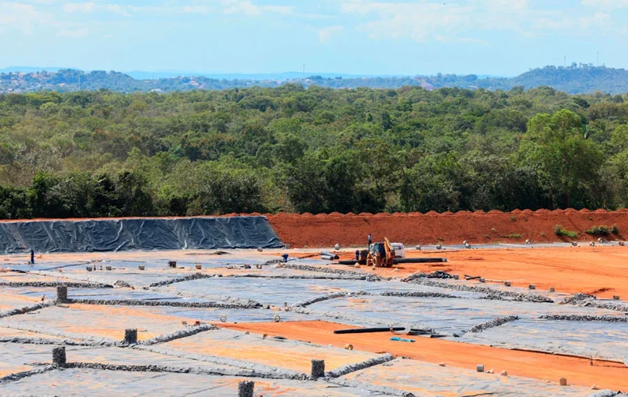 Com investimento de R$ 9,3 milhões, obra de ampliação do aterro sanitário de Palmas atinge 60% de execução com a construção da 7ª célula