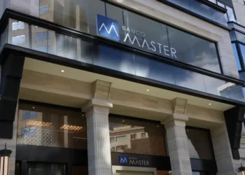 Igeprev investiu R$ 21 milhões em fundo do Banco Master, afirma Folha; instituto lembra que aplicações foram feitas há mais de 10 anos e que mantém ações para resgate de recursos