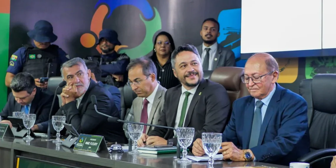 Câmara de Araguaína abre trabalhos legislativos de 2026 em solenidade com prefeito Wagner Rodrigues e presidente da Aleto