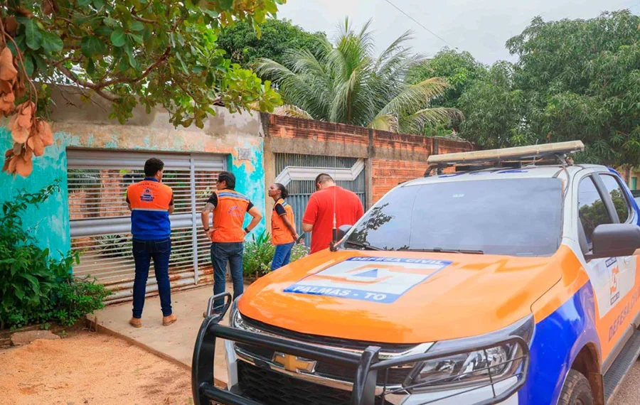 Técnicos da Secretaria Nacional de Proteção e Defesa Civil realizam visitas às casas afetadas com vendaval no Taquari