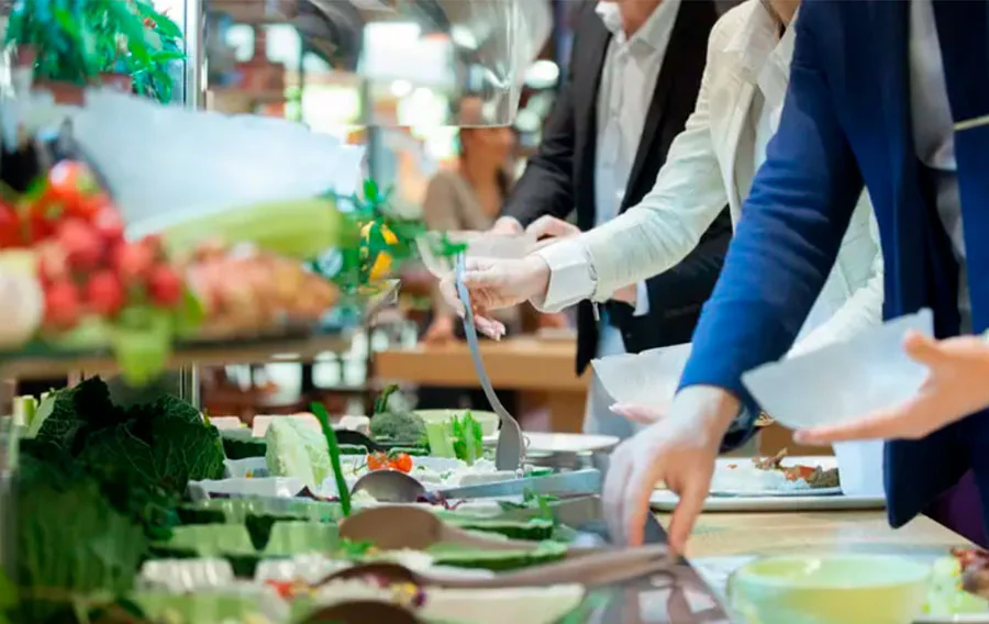 Comer fora de casa em Palmas acumulou inflação de 10,14% em 2025, aponta dados do Naepe