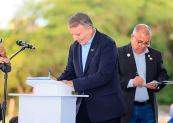 Durante celebração dos 33 anos da GMP, prefeito autoriza reestruturação de carreira da classe; entre as mudanças está a gratificação de periculosidade de 30%