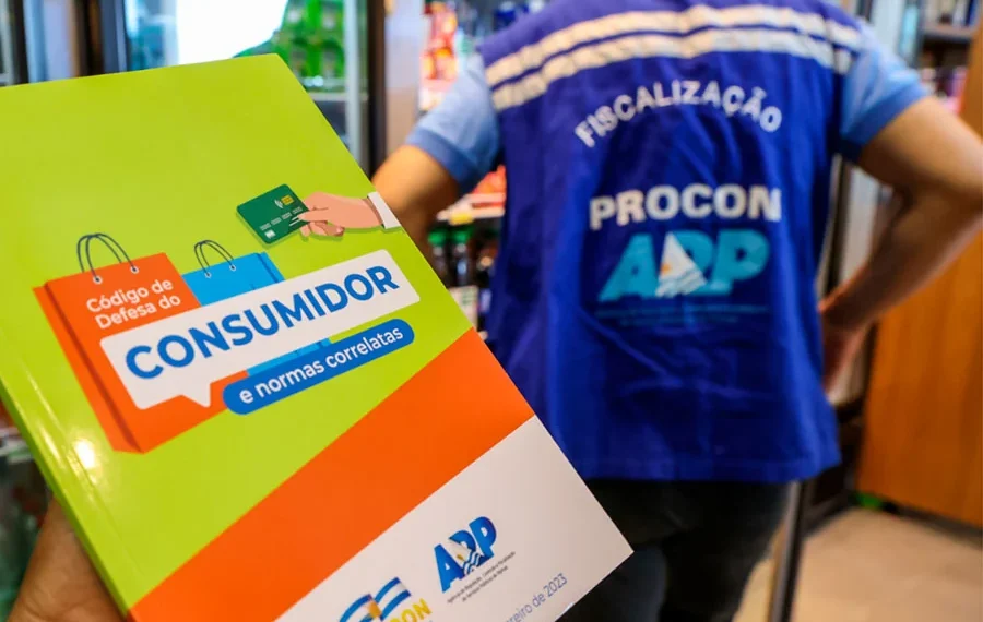 Procon alerta os foliões que fiquem atentos para evitar práticas abusivas e golpes durante o Carnaval; confira