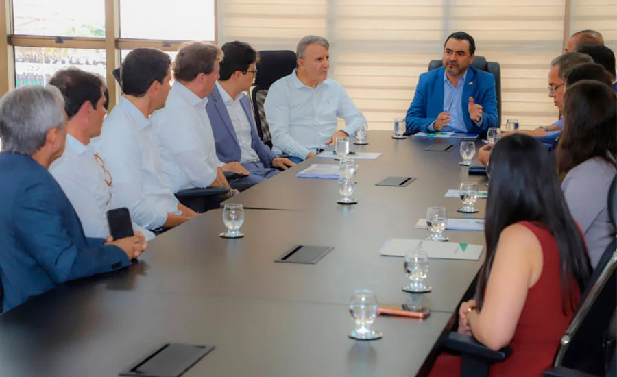 Governo e BRK discutem novos investimentos e tarifa social para mais de 400 mil pessoas no Tocantins; até março concessionária vai apresentar um estudo