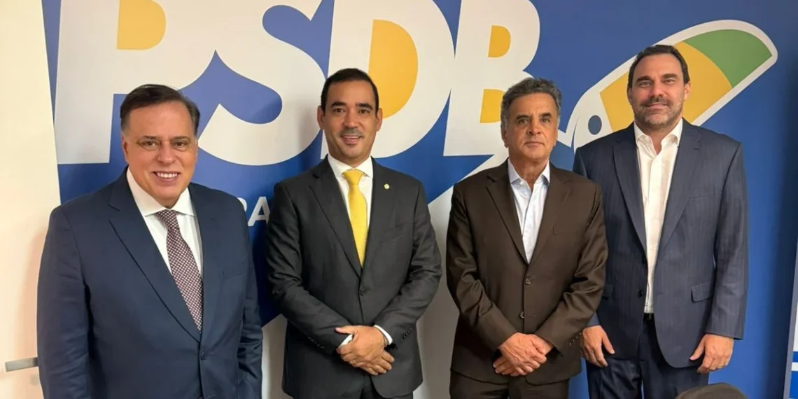 Ligado ao bolsonarismo, Vicentinho Jr escuta do presidente nacional do PSDB, Aécio Neves, um apelo pelo fim dos “extremos e radicalismos”; nova direção do TO é instituída